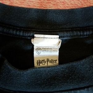 Warner Bros. Shirts - Harry Potter Gryffindor T-shirt - Adult Small Warner Bros. Shirts - Harry Potter Gryffindor T-shirt - Adult Small